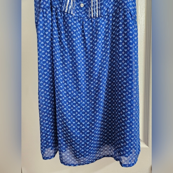 Hollister Dress with Sequins - Picture 5 of 10